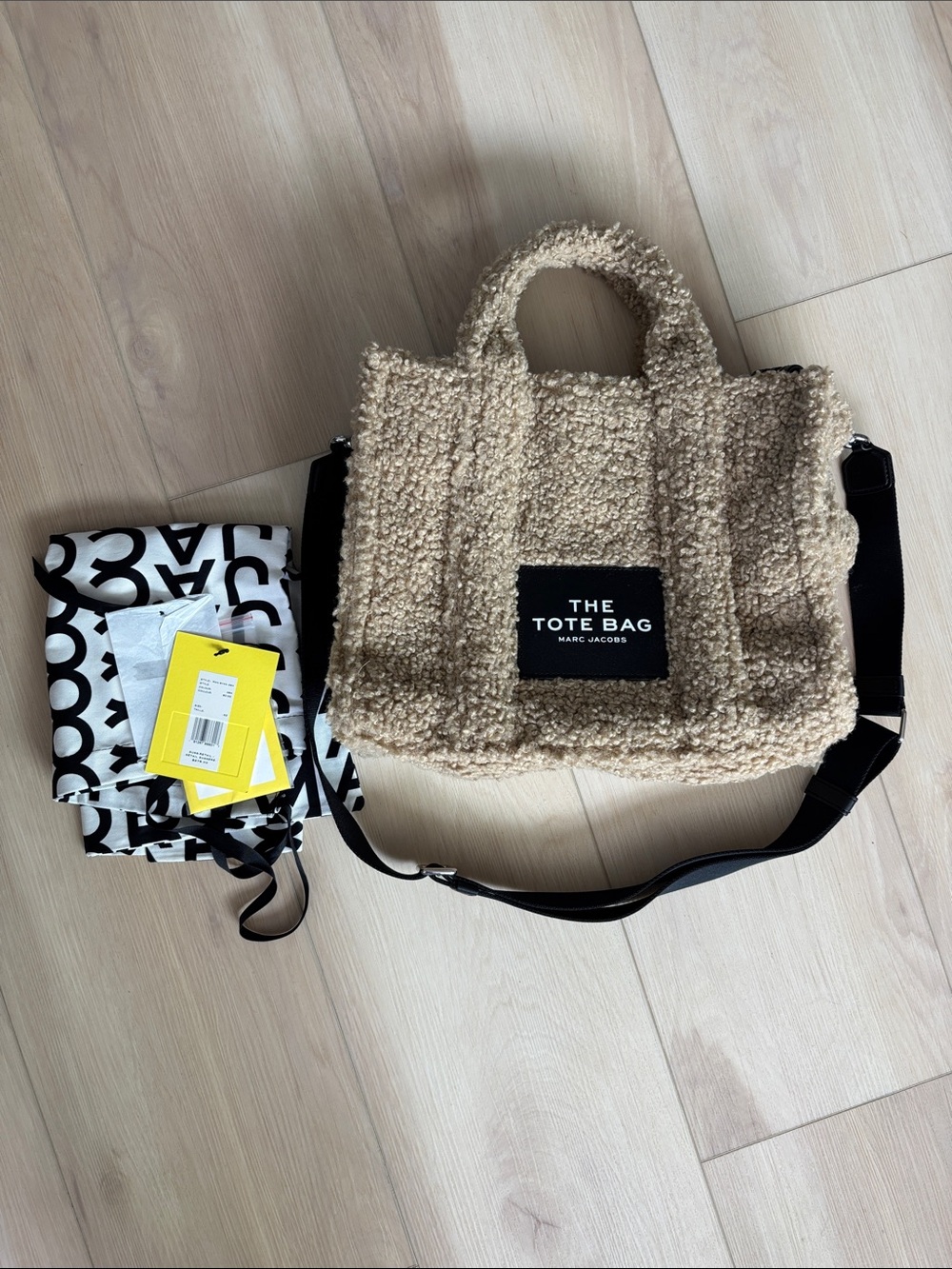 Marc Jacobs The Teddy Medium Tote Bag in Beige - Picture 4 of 8